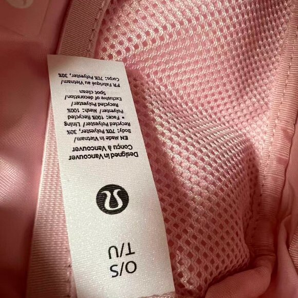 Lululemon Everywhere Belt Bag Plush Fleece Strawberry - Picture 4 of 9